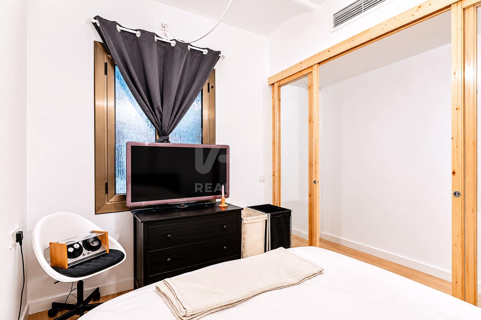 2 bedroom Apartment for sale in Barcelona city - € 395,000 (Ref: 9988432)