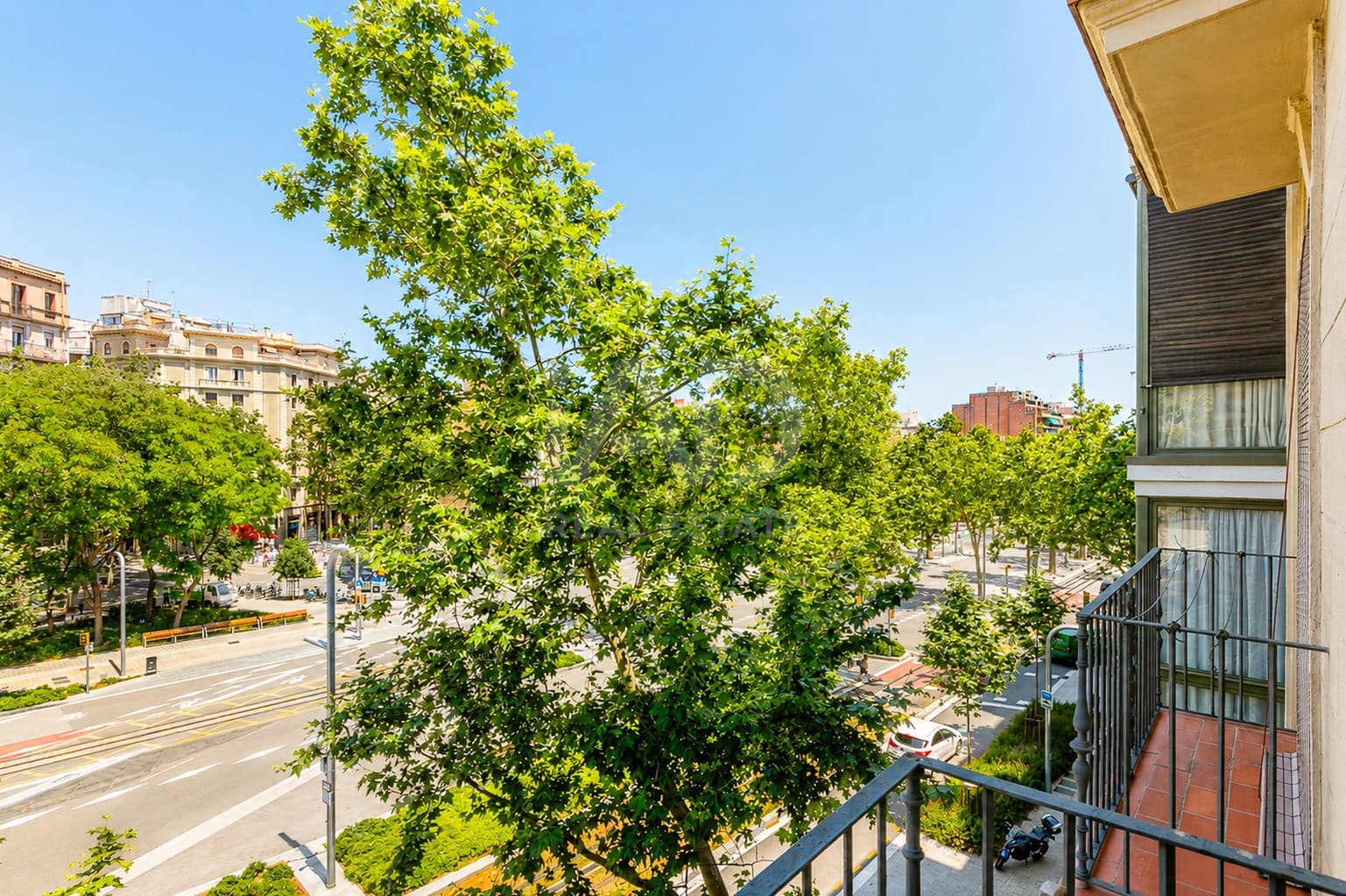 2 bedroom Apartment for sale in Barcelona city - € 395,000 (Ref: 9988432)