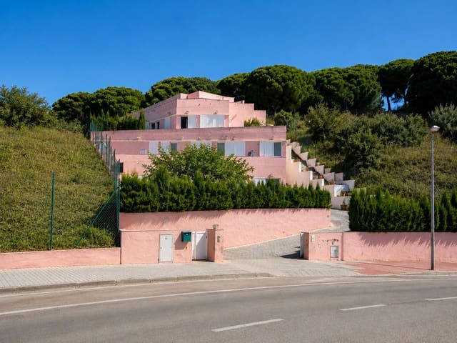 4 soverom Hus til salgs i Barcelona by med garasje - € 949 000 (Ref: 9988435)