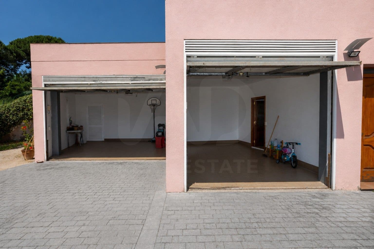 4 soverom Hus til salgs i Barcelona by med garasje - € 949 000 (Ref: 9988435)