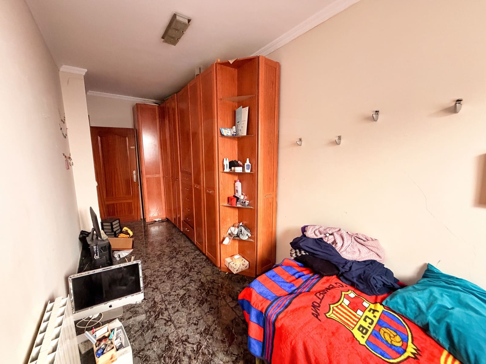 3 Zimmer Haus zu verkaufen in Barcelona Stadt mit Garage - 320.000 € (Ref: 9988437)
