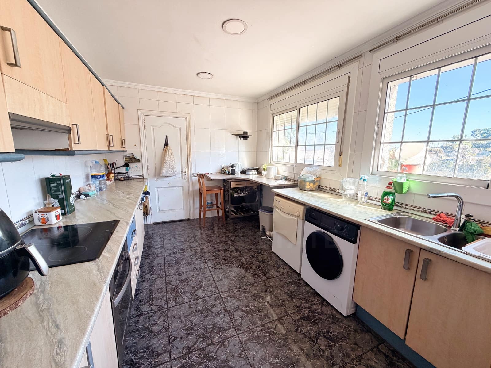 3 Zimmer Haus zu verkaufen in Barcelona Stadt mit Garage - 320.000 € (Ref: 9988437)