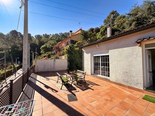 3 sypialnia Dom na sprzedaż w Miasto Barcelona z garażem - 320 000 € (Ref: 9988437)
