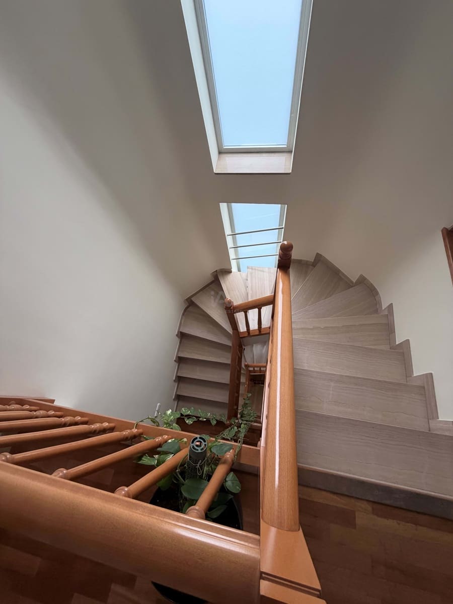 4 soveværelse Rækkehus til salg i Barcelona by med garage - € 990.000 (Ref: 9988438)