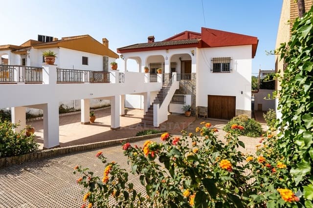 Chalet de 8 habitaciones en Huelva ciudad en venta - 349.990 € (Ref: 9988439)