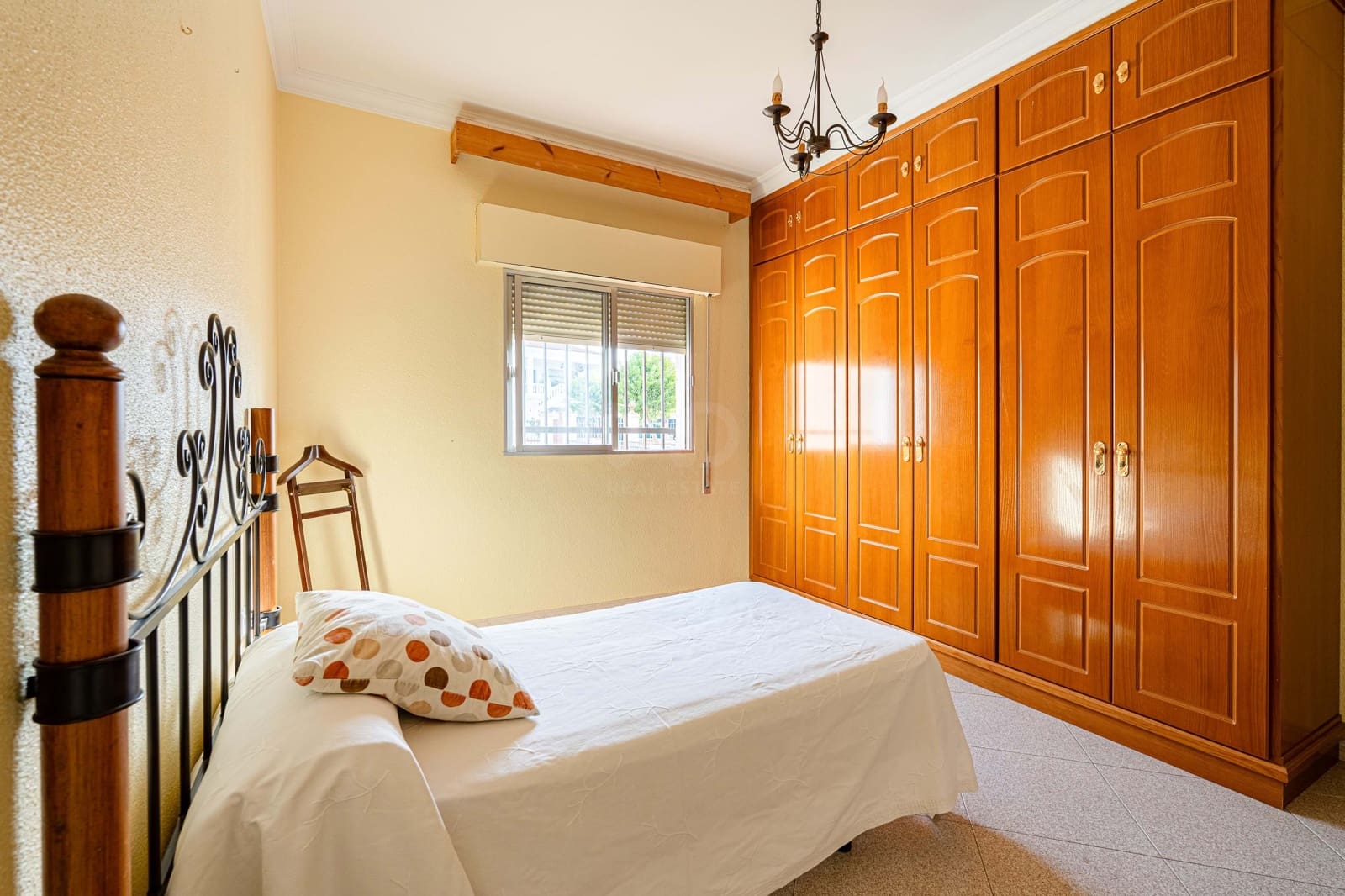 Chalet de 8 habitaciones en Huelva ciudad en venta - 349.990 € (Ref: 9988439)