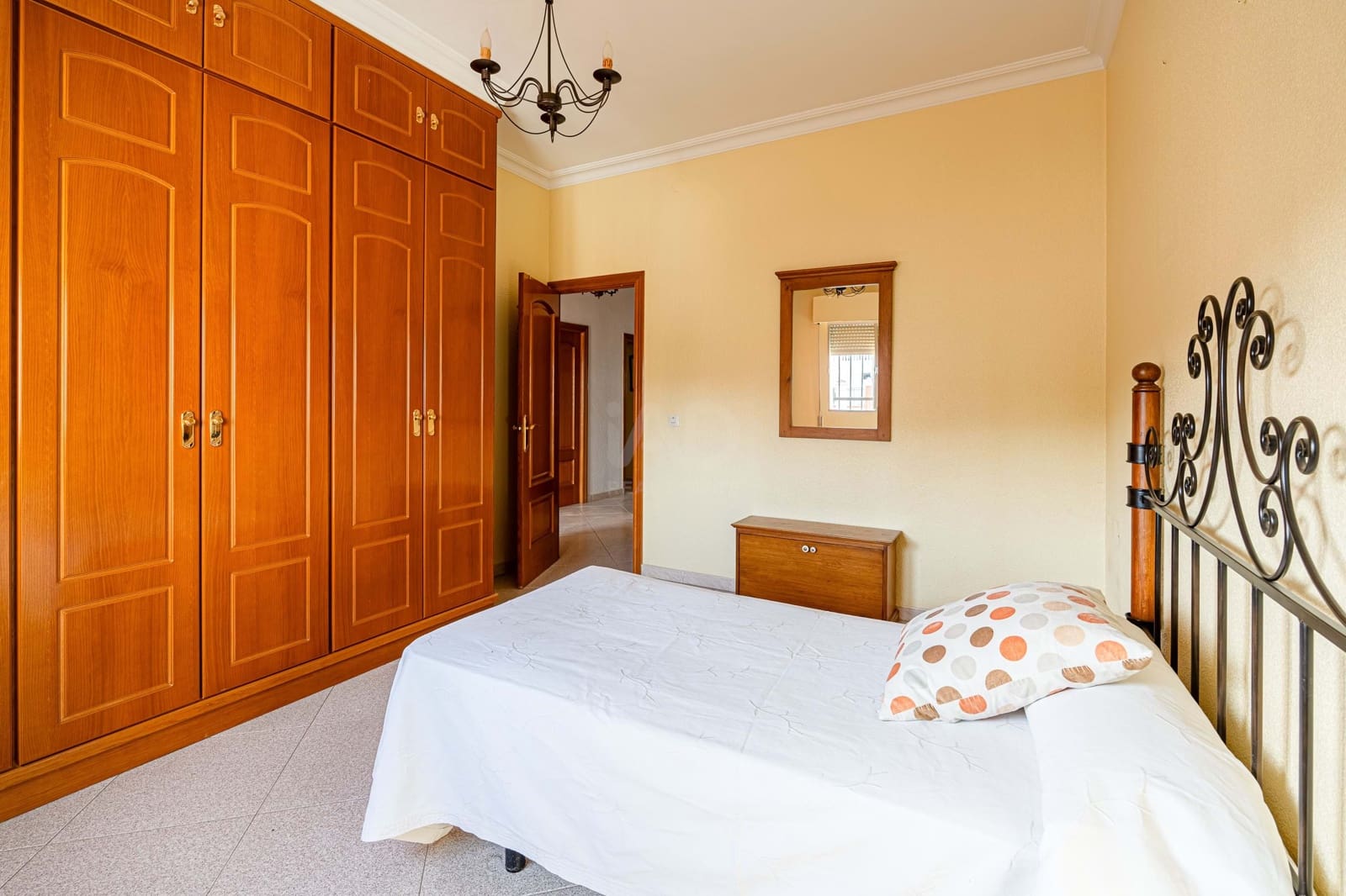 Chalet de 8 habitaciones en Huelva ciudad en venta - 349.990 € (Ref: 9988439)