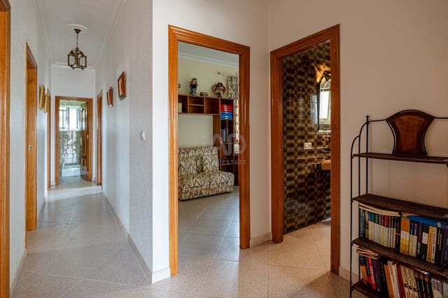 Chalet de 8 habitaciones en Huelva ciudad en venta - 349.990 € (Ref: 9988439)