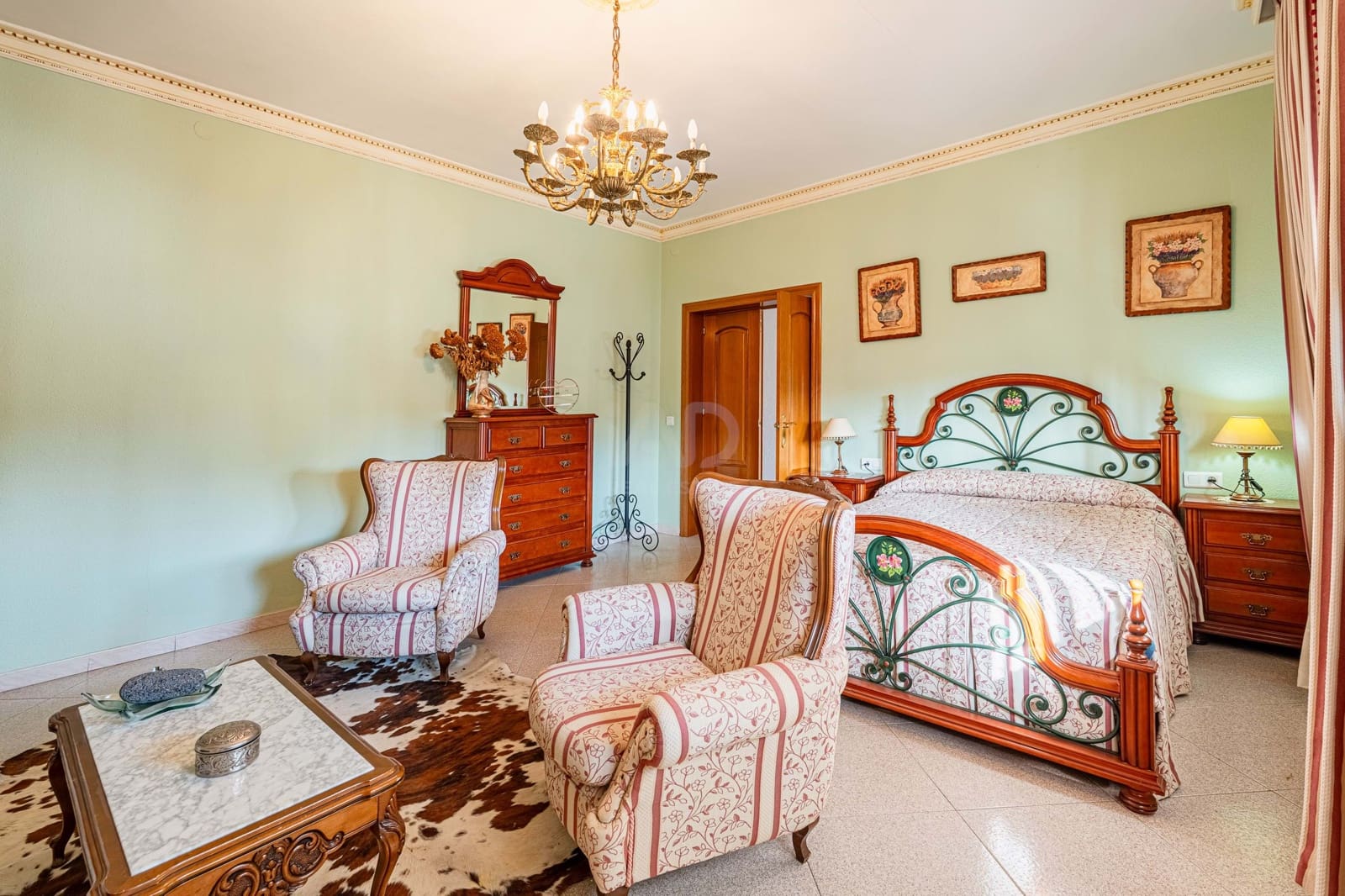 Chalet de 8 habitaciones en Huelva ciudad en venta - 349.990 € (Ref: 9988439)