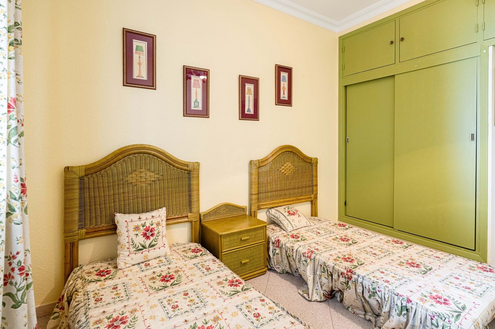 Chalet de 8 habitaciones en Huelva ciudad en venta - 349.990 € (Ref: 9988439)