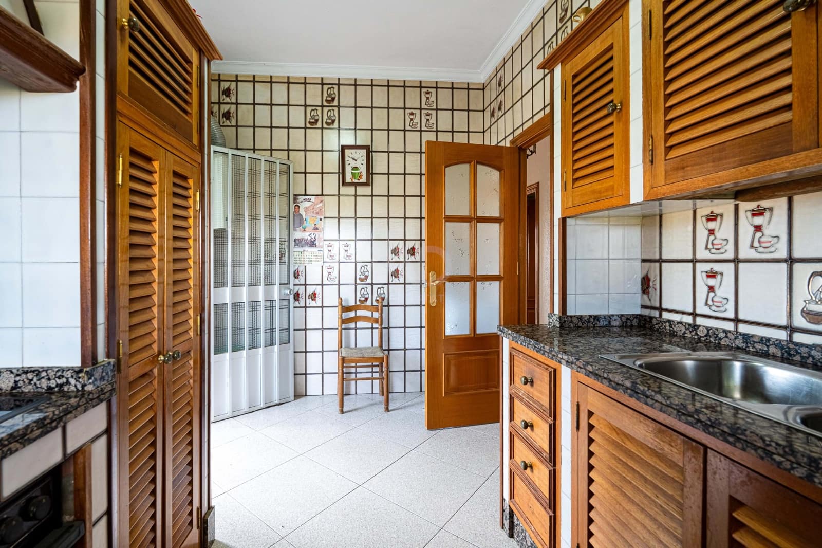 Chalet de 8 habitaciones en Huelva ciudad en venta - 349.990 € (Ref: 9988439)