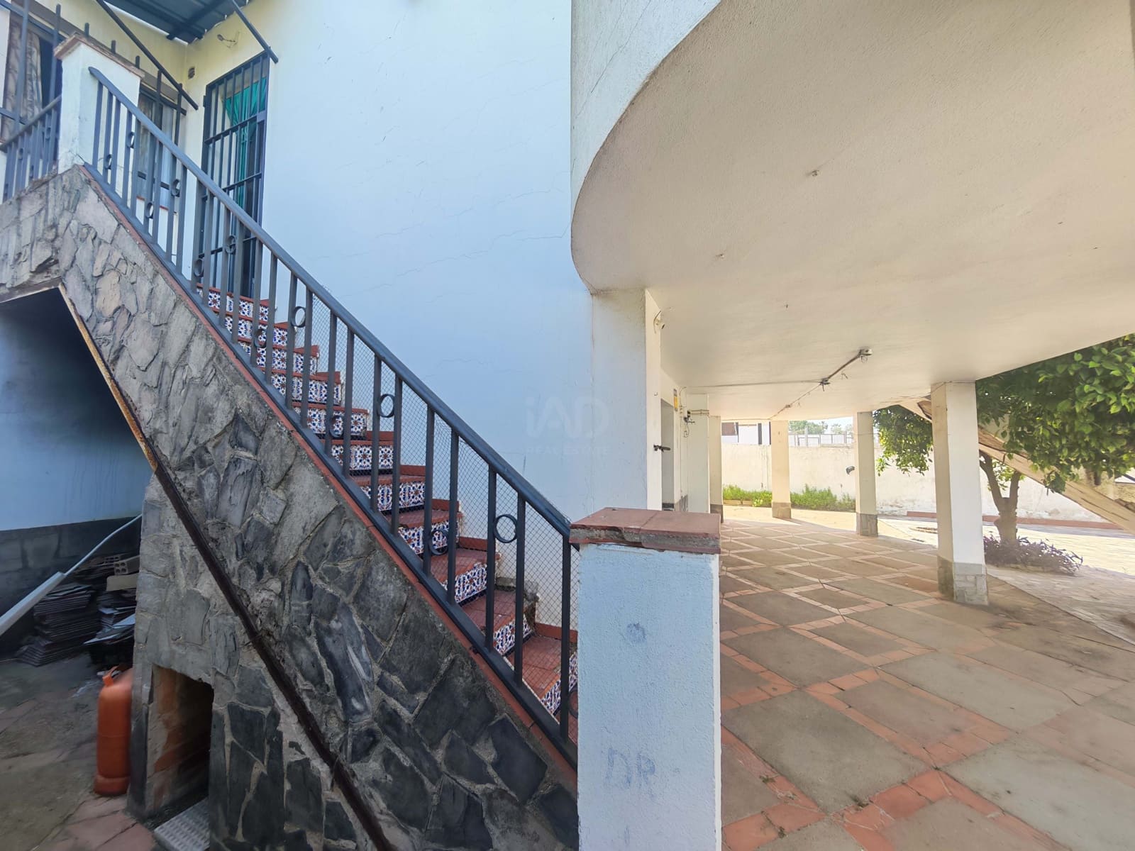 Chalet de 8 habitaciones en Huelva ciudad en venta - 349.990 € (Ref: 9988439)