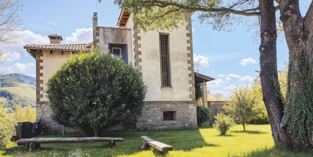 5 slaapkamer Huis te koop in Gerona stad - € 485.000 (Ref: 9988442)