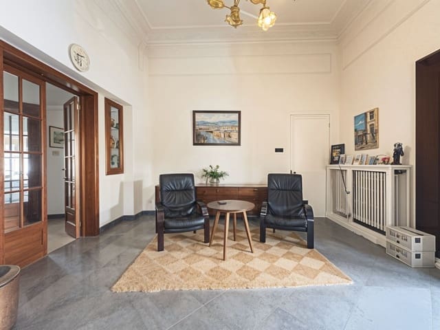 5 slaapkamer Huis te koop in Gerona stad - € 485.000 (Ref: 9988442)
