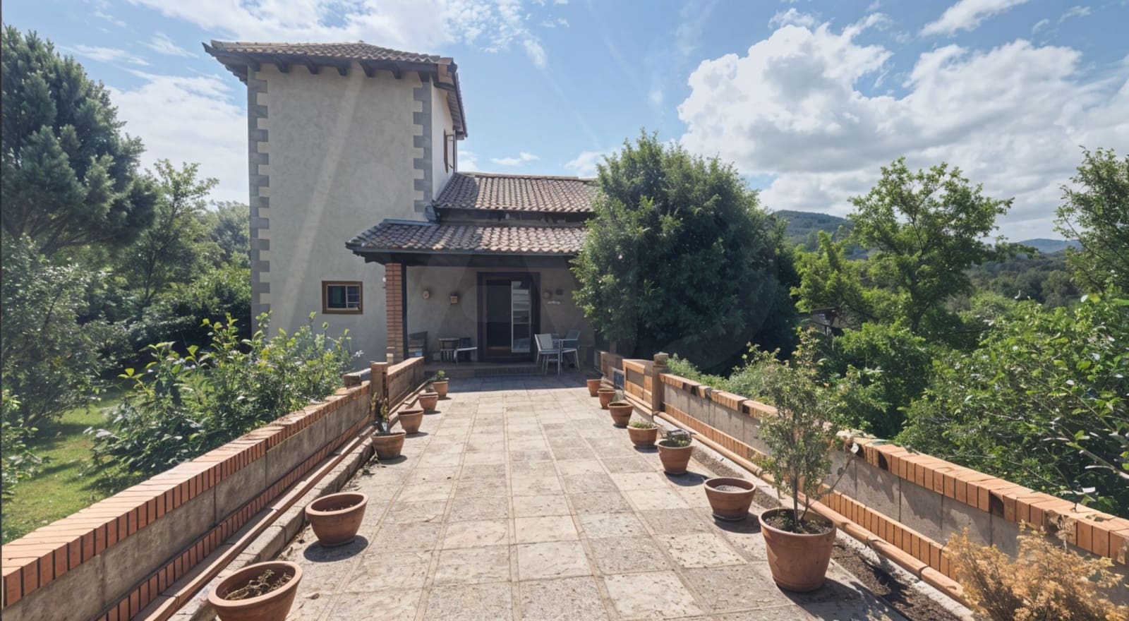 5 slaapkamer Huis te koop in Gerona stad - € 485.000 (Ref: 9988442)