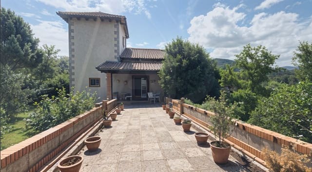 5 slaapkamer Huis te koop in Gerona stad - € 485.000 (Ref: 9988442)