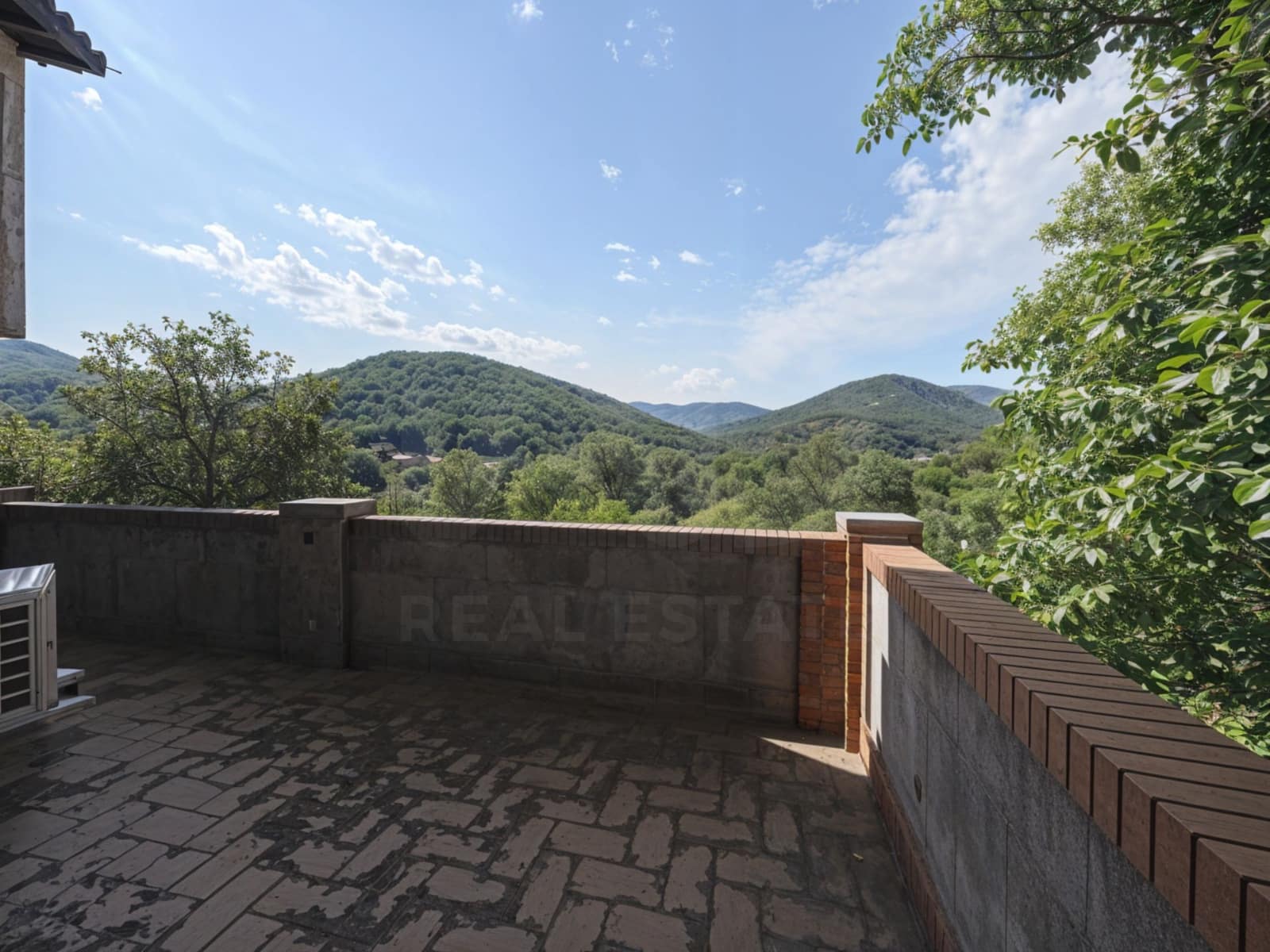 5 slaapkamer Huis te koop in Gerona stad - € 485.000 (Ref: 9988442)