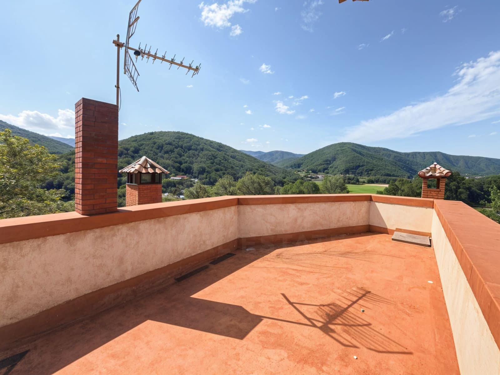 5 slaapkamer Huis te koop in Gerona stad - € 485.000 (Ref: 9988442)