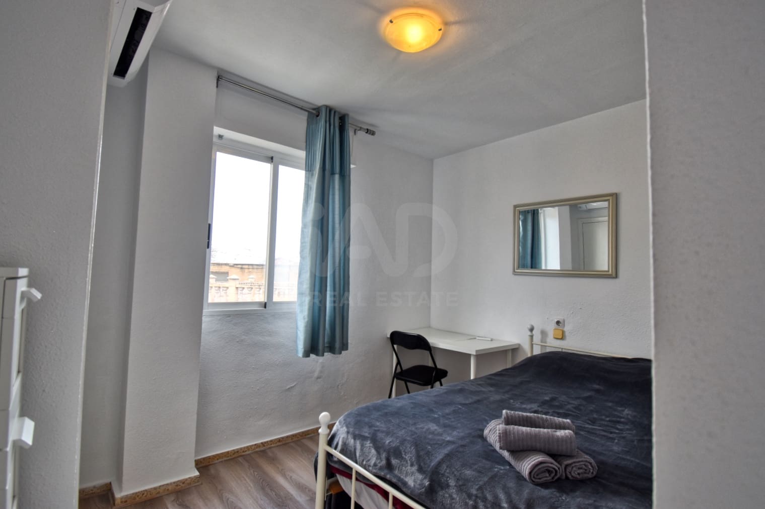5 sypialnia Dom na sprzedaż w Miasto Walencja z basenem - 360 000 € (Ref: 9988444)