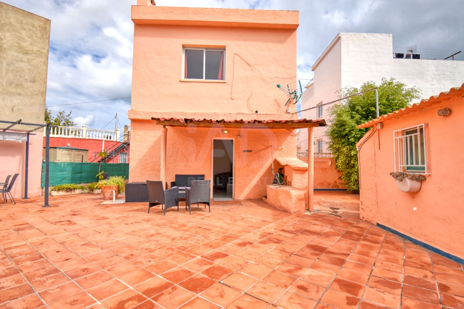 5 sypialnia Dom na sprzedaż w Miasto Walencja z basenem - 360 000 € (Ref: 9988444)
