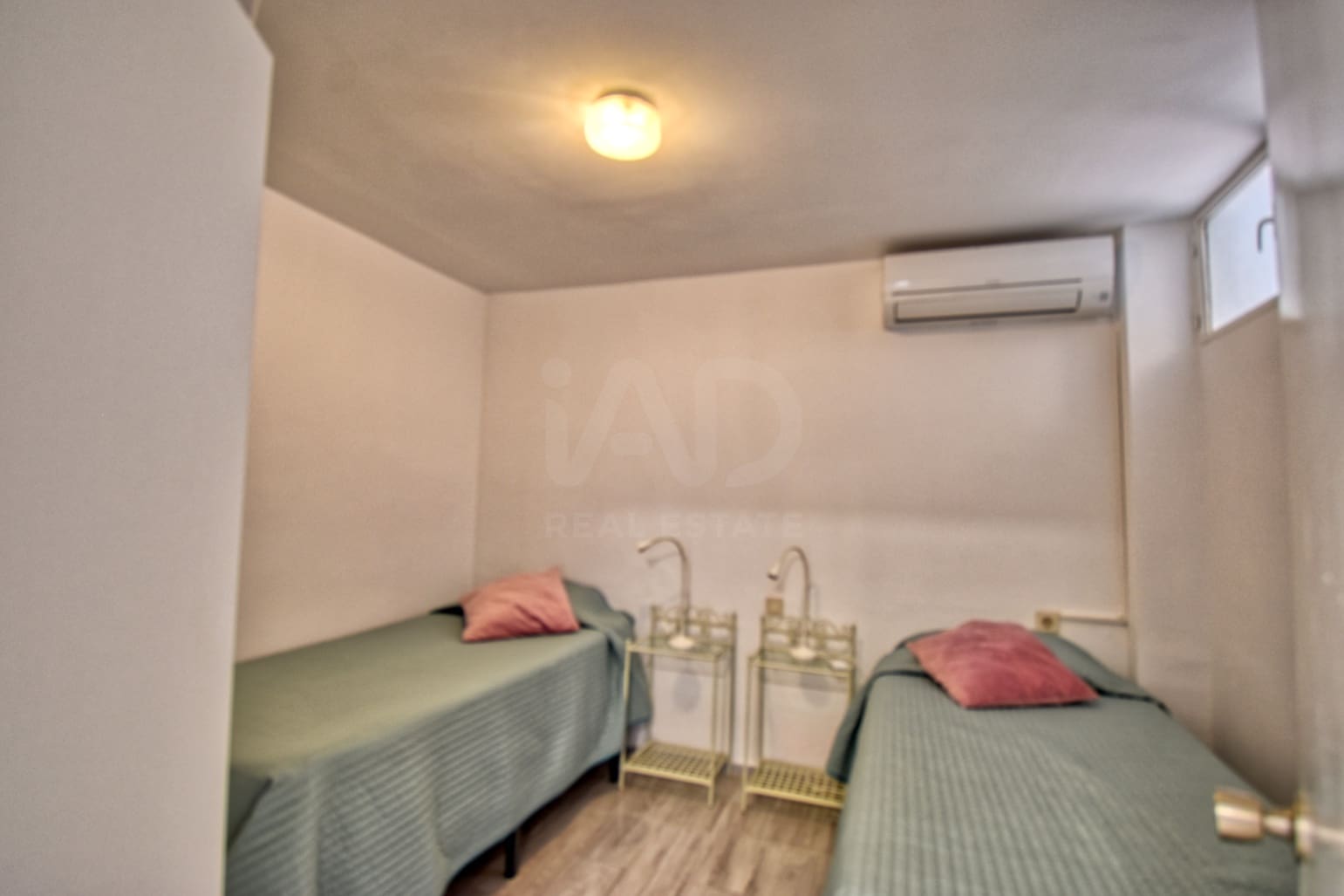 5 sypialnia Dom na sprzedaż w Miasto Walencja z basenem - 360 000 € (Ref: 9988444)