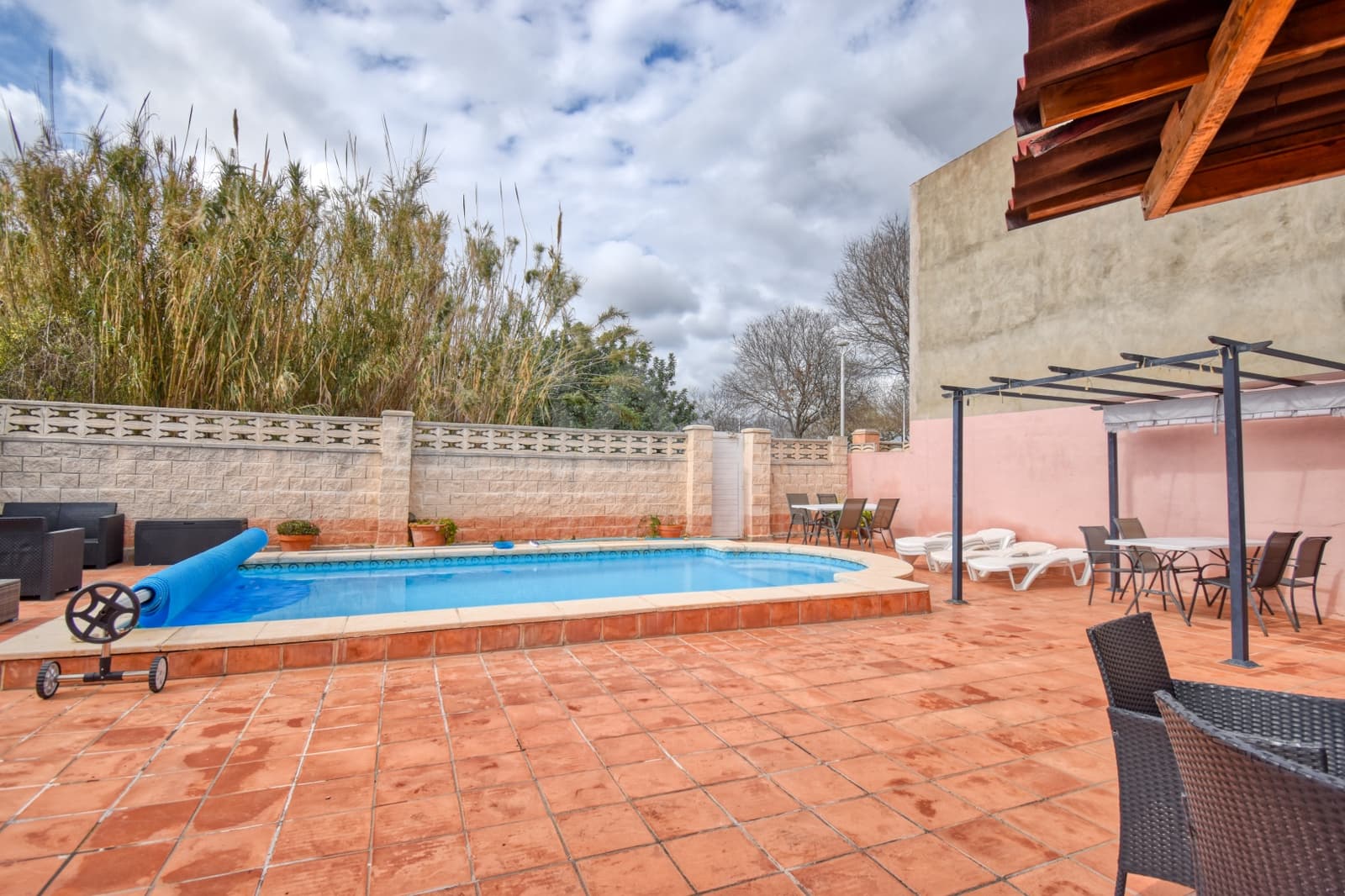 5 sypialnia Dom na sprzedaż w Miasto Walencja z basenem - 360 000 € (Ref: 9988444)