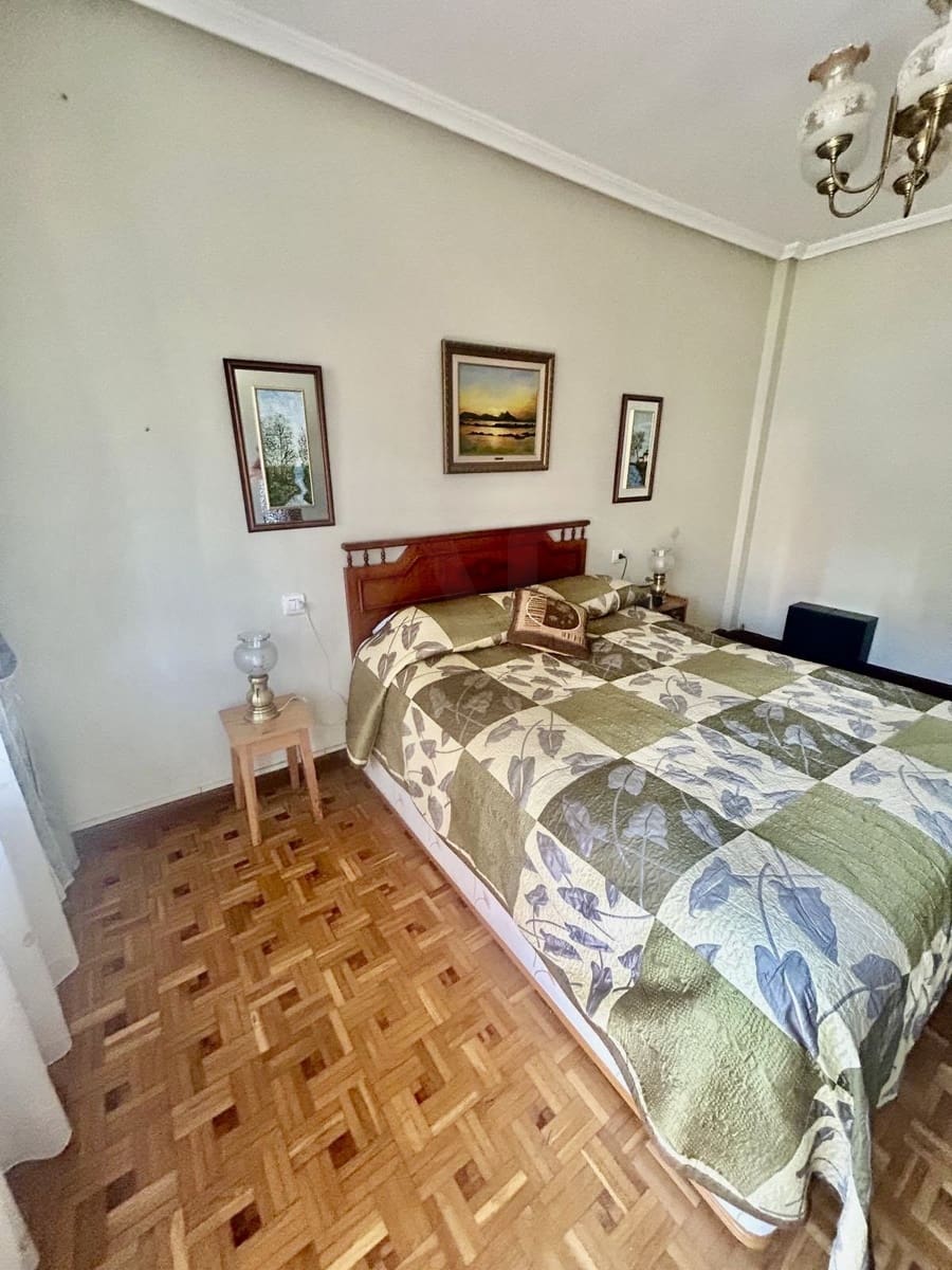 3 bedroom Apartment for sale in Leon city - € 69,500 (Ref: 9988447)