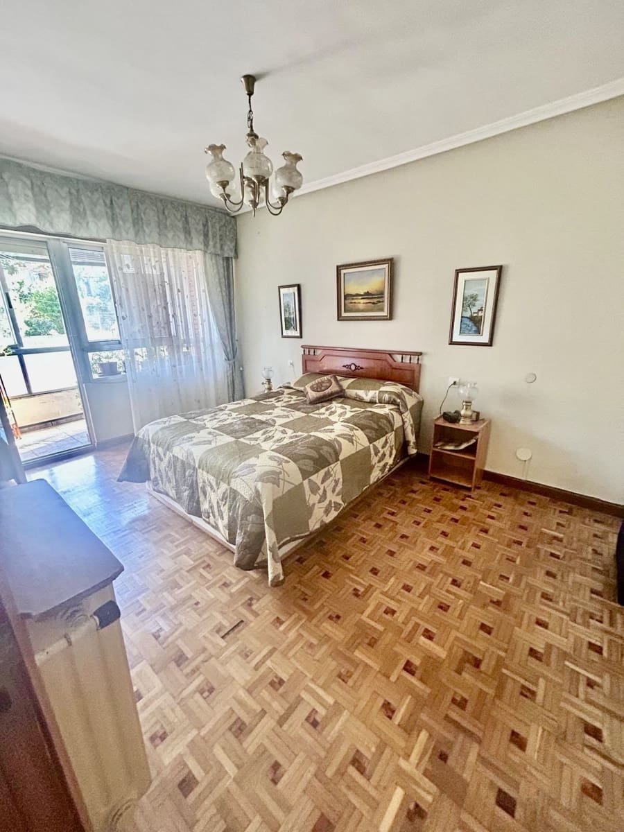 3 bedroom Apartment for sale in Leon city - € 69,500 (Ref: 9988447)