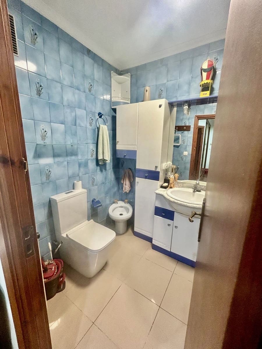 3 bedroom Apartment for sale in Leon city - € 69,500 (Ref: 9988447)