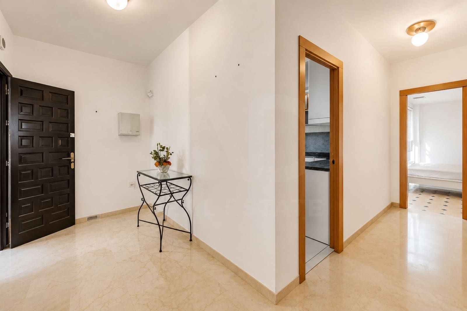 4 bedroom Villa for sale in Marbella with garage - € 920,000 (Ref: 9988448)