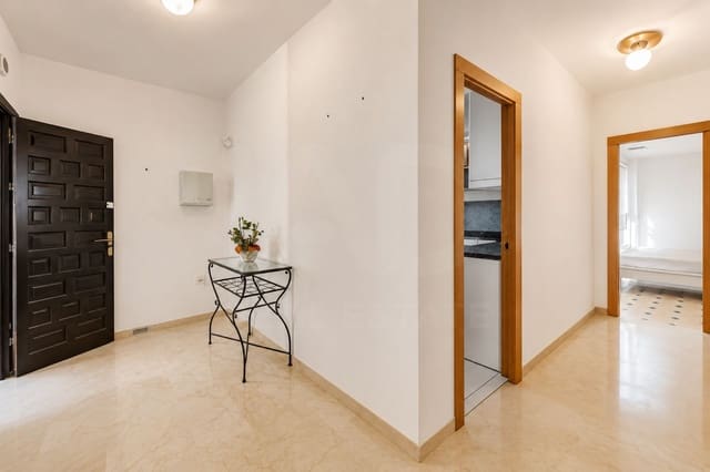 4 soverom Villa til salgs i Río Real, Marbella med garasje - € 920 000 (Ref: 9988448)