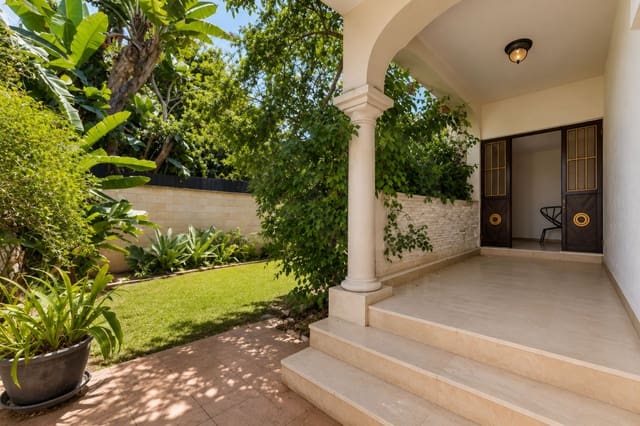 4 soverom Villa til salgs i Río Real, Marbella med garasje - € 920 000 (Ref: 9988448)
