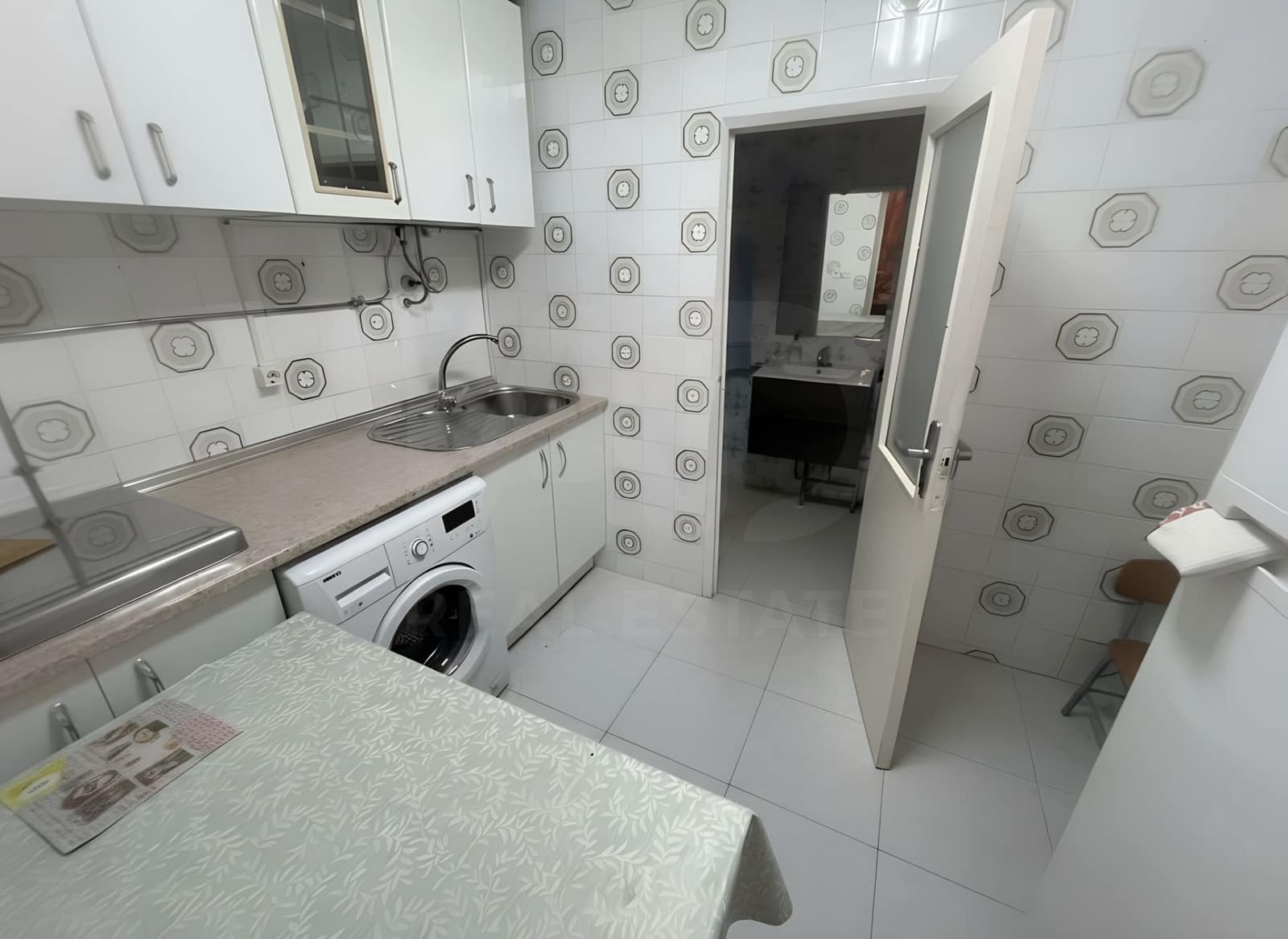 4 bedroom Townhouse for sale in Salamanca city - € 48,000 (Ref: 9988449)