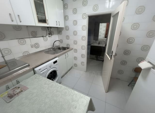 4 soverom Hus til salgs i Salamanca by - € 48 000 (Ref: 9988449)