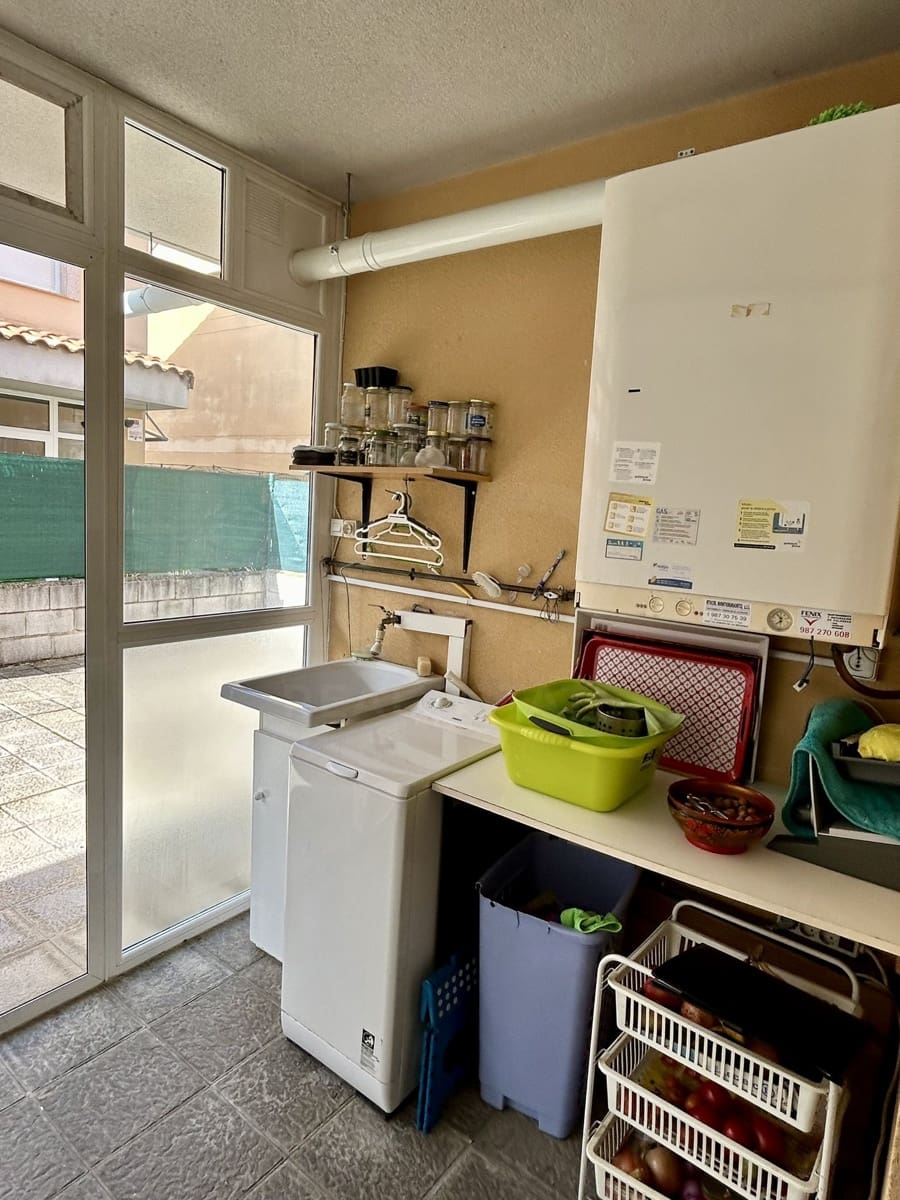4 sypialnia Dom szeregowy na sprzedaż w Miasto Leon z basenem - 254 000 € (Ref: 9988451)