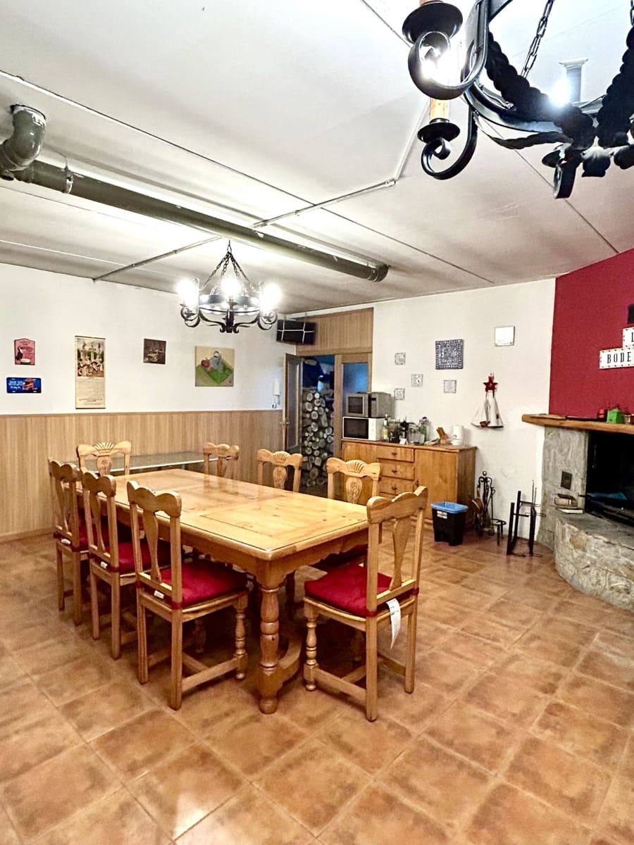4 sypialnia Dom szeregowy na sprzedaż w Miasto Leon z basenem - 254 000 € (Ref: 9988451)