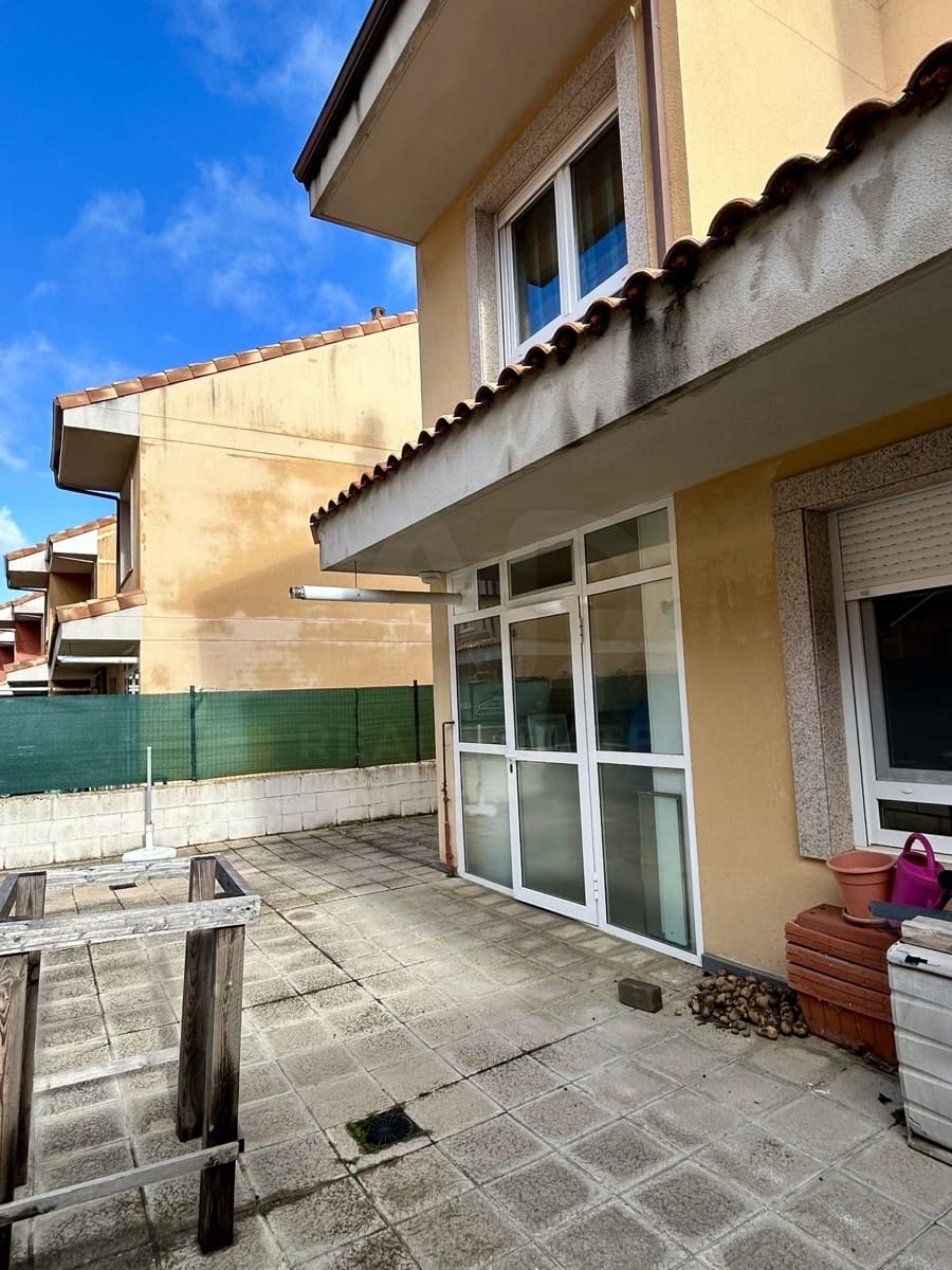 4 sypialnia Dom szeregowy na sprzedaż w Miasto Leon z basenem - 254 000 € (Ref: 9988451)