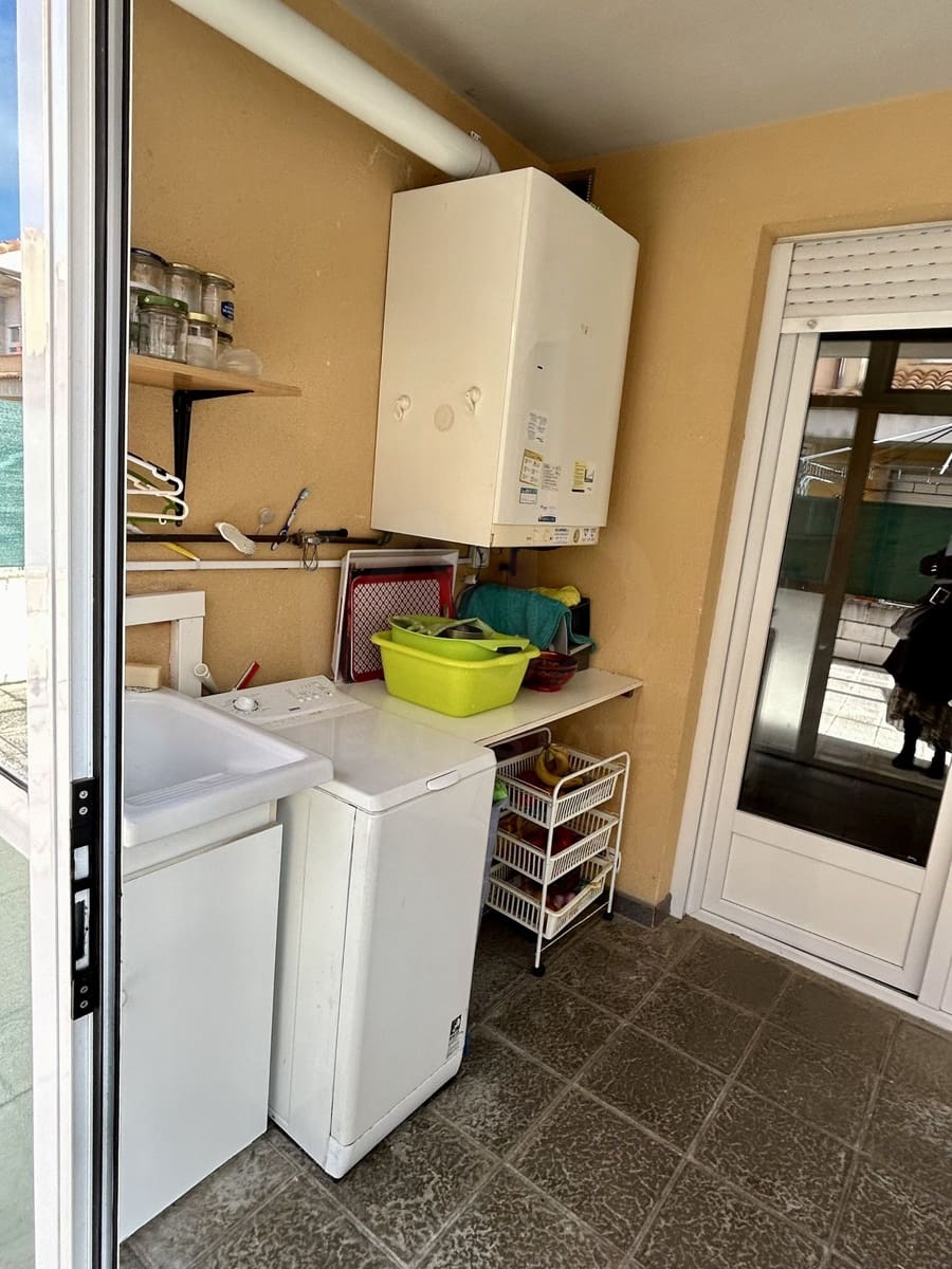 4 sypialnia Dom szeregowy na sprzedaż w Miasto Leon z basenem - 254 000 € (Ref: 9988451)