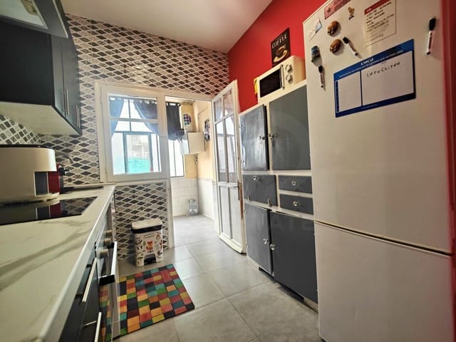 2 sovrum Lägenhet till salu i Valladolid stad - 119 000 € (Ref: 9988452)