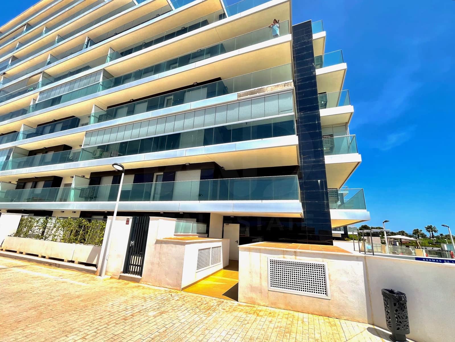 2 Zimmer Apartment zu verkaufen in Cabanes mit Pool Garage - 235.000 € (Ref: 9988453)