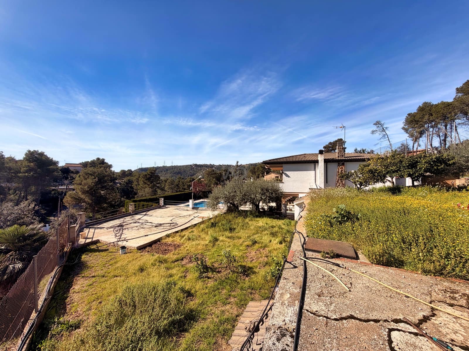 5 soveværelse Byhus til salg i Barcelona by med swimmingpool garage - € 470.000 (Ref: 9988454)
