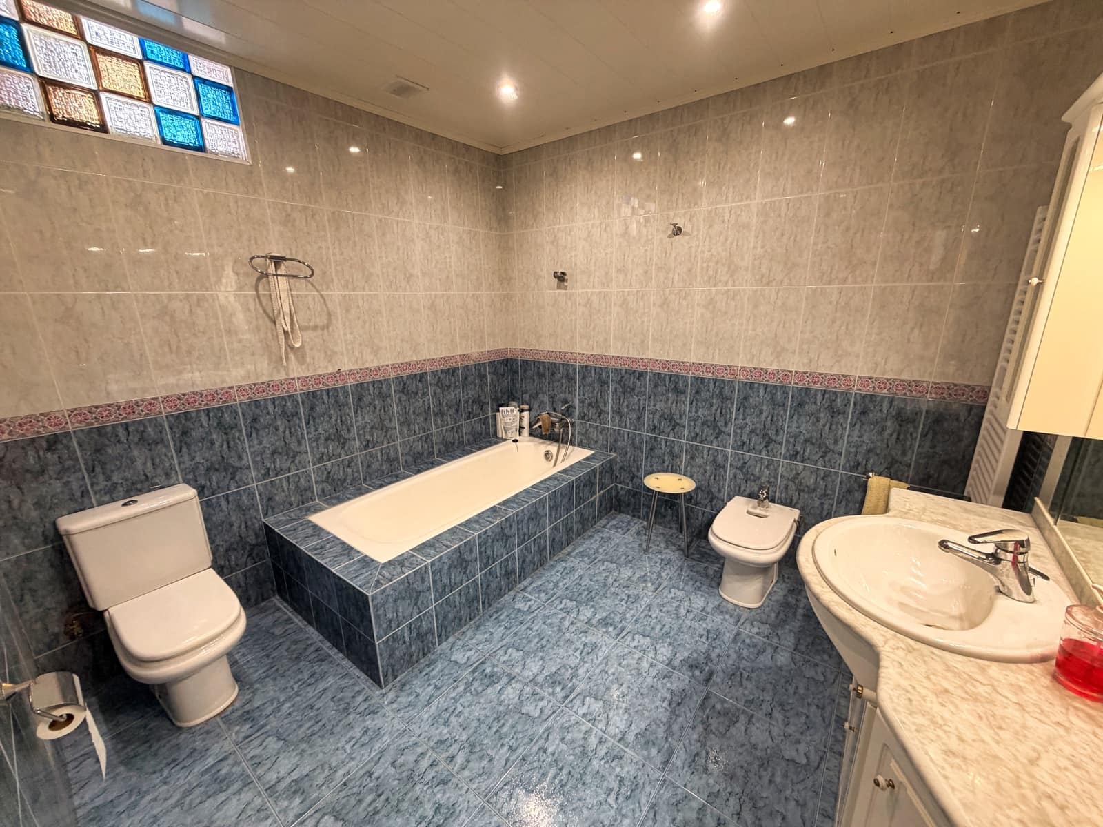 5 soveværelse Byhus til salg i Barcelona by med swimmingpool garage - € 470.000 (Ref: 9988454)