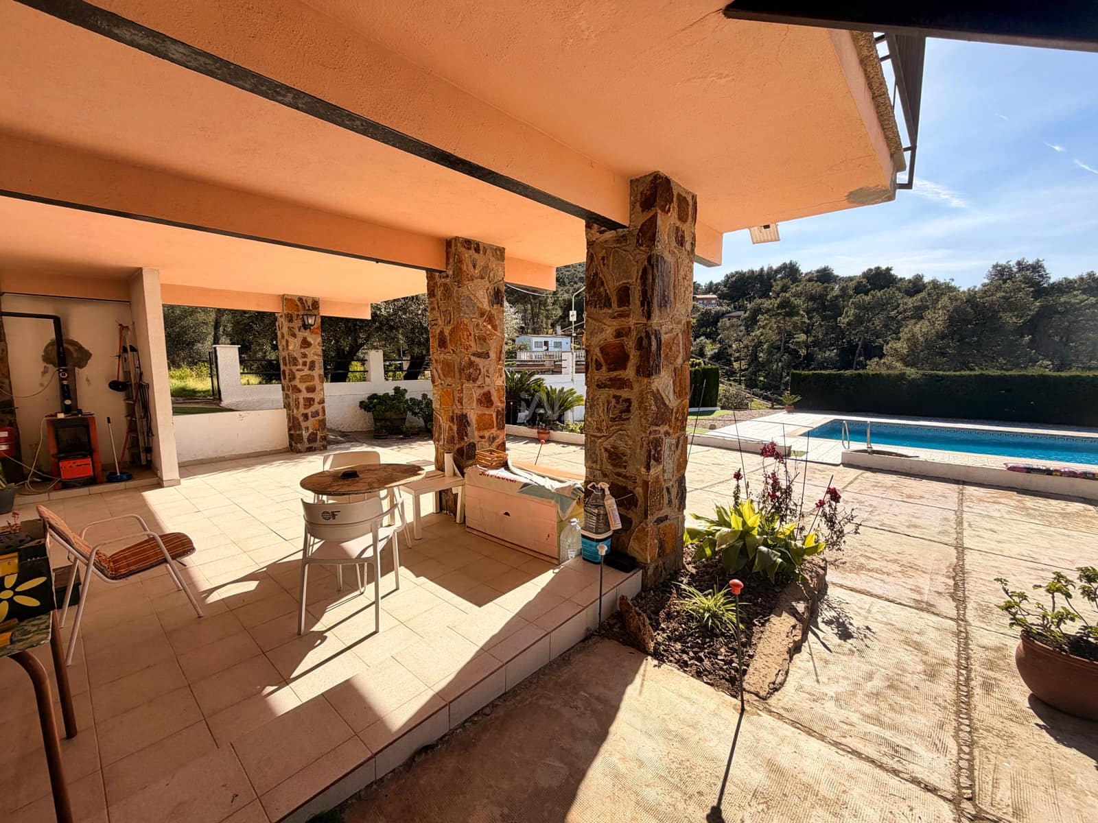 5 soveværelse Byhus til salg i Barcelona by med swimmingpool garage - € 470.000 (Ref: 9988454)