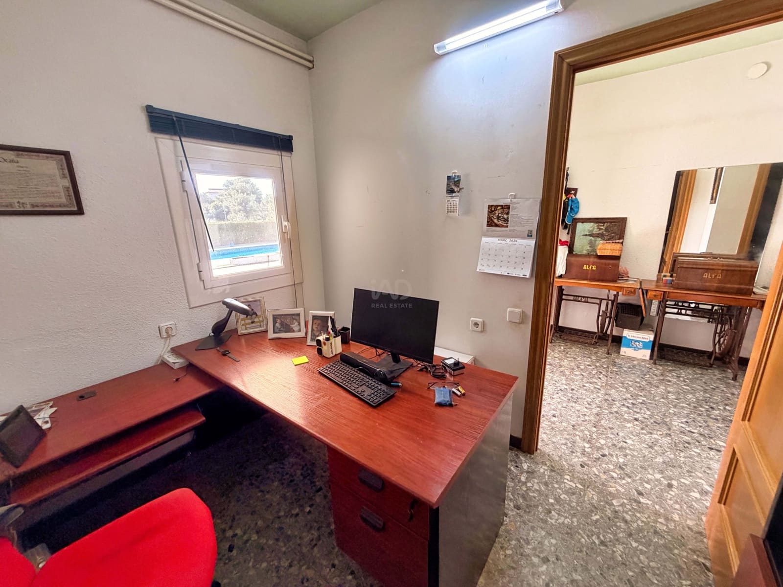5 soveværelse Byhus til salg i Barcelona by med swimmingpool garage - € 470.000 (Ref: 9988454)