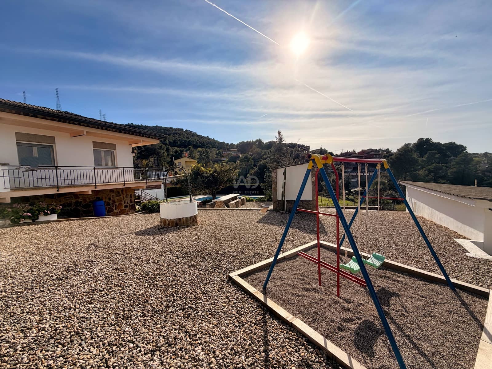 5 soveværelse Byhus til salg i Barcelona by med swimmingpool garage - € 470.000 (Ref: 9988454)