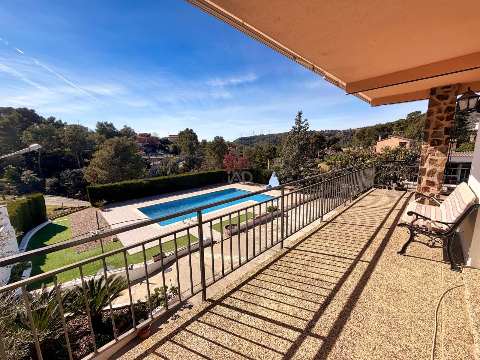 5 soveværelse Byhus til salg i Barcelona by med swimmingpool garage - € 470.000 (Ref: 9988454)