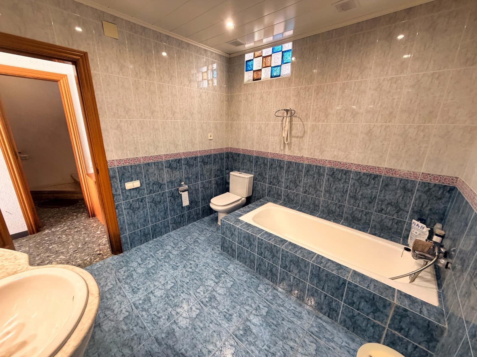 5 soveværelse Byhus til salg i Barcelona by med swimmingpool garage - € 470.000 (Ref: 9988454)