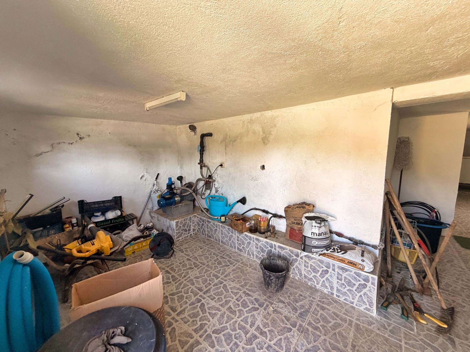 5 soveværelse Byhus til salg i Barcelona by med swimmingpool garage - € 470.000 (Ref: 9988454)