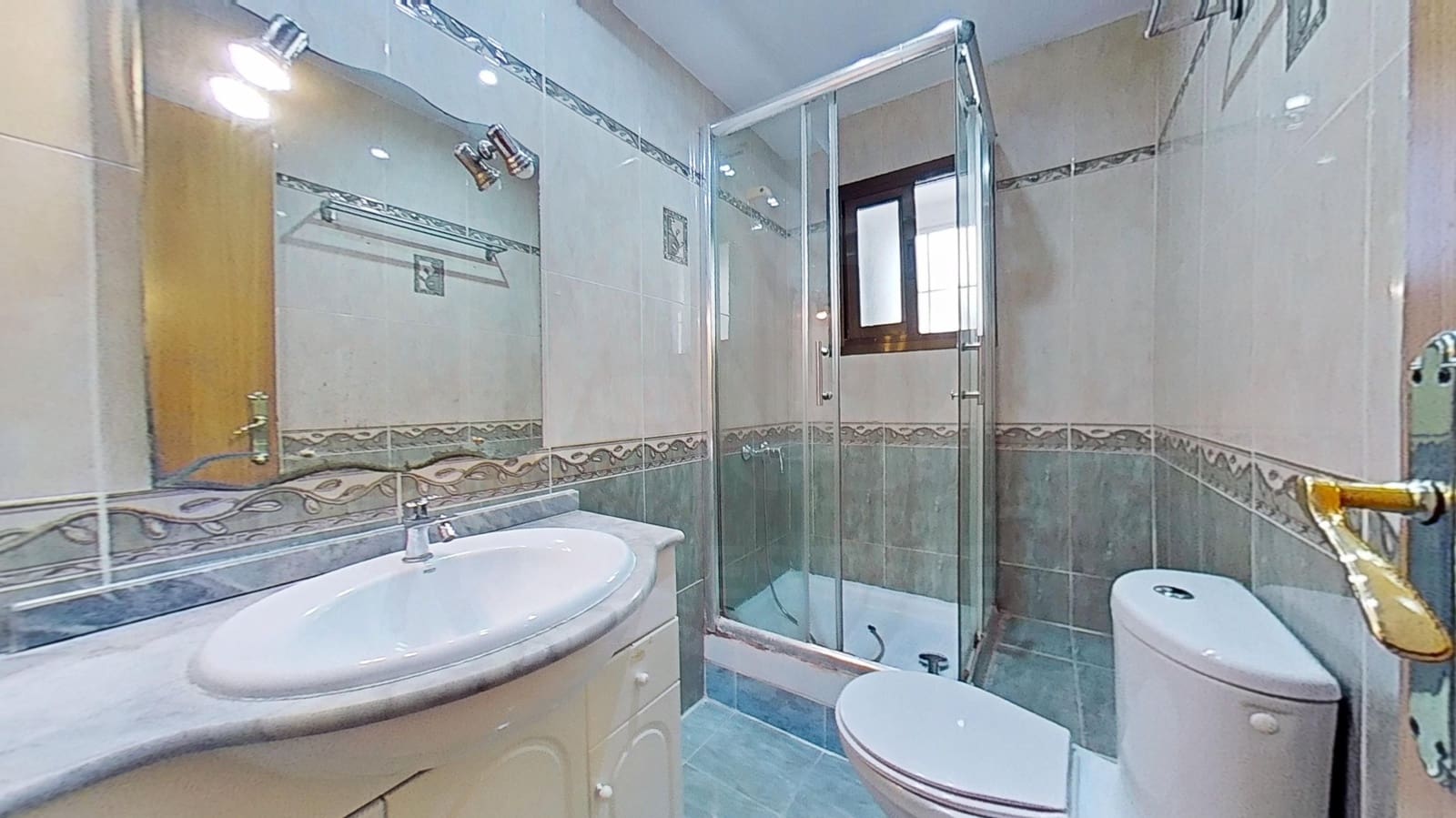 3 Zimmer Apartment zu verkaufen in Castello de la Plana - 147.490 € (Ref: 9988455)