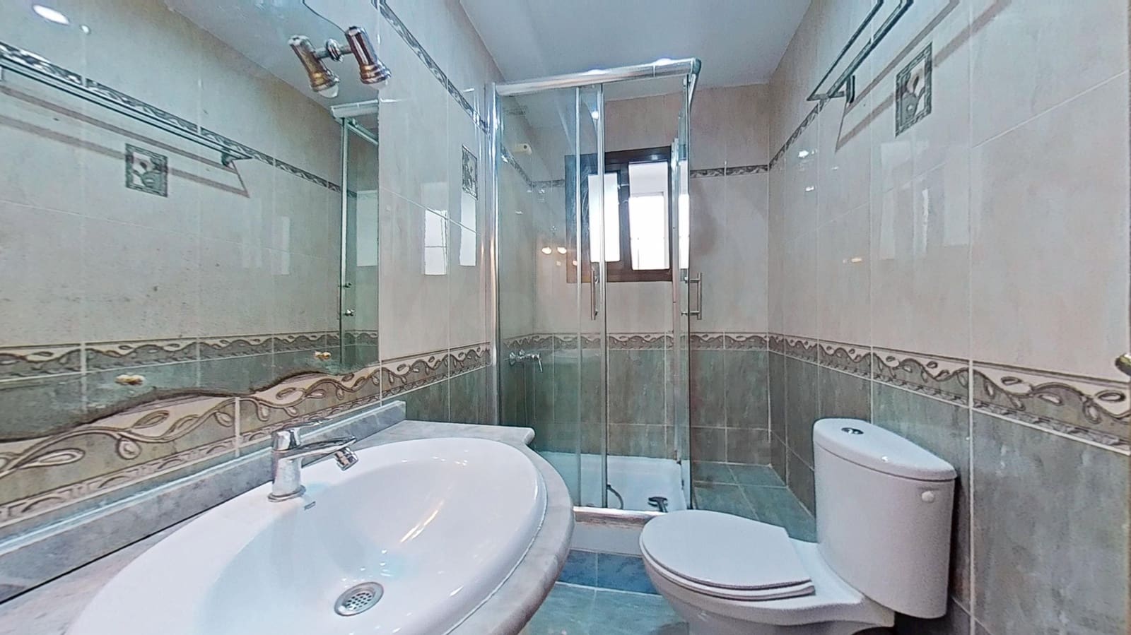 3 Zimmer Apartment zu verkaufen in Castello de la Plana - 147.490 € (Ref: 9988455)